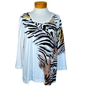 Zenergy by Chico’s Ivory Animal Print 3/4 Sleeve Scoop Neck Top Size 2=Large